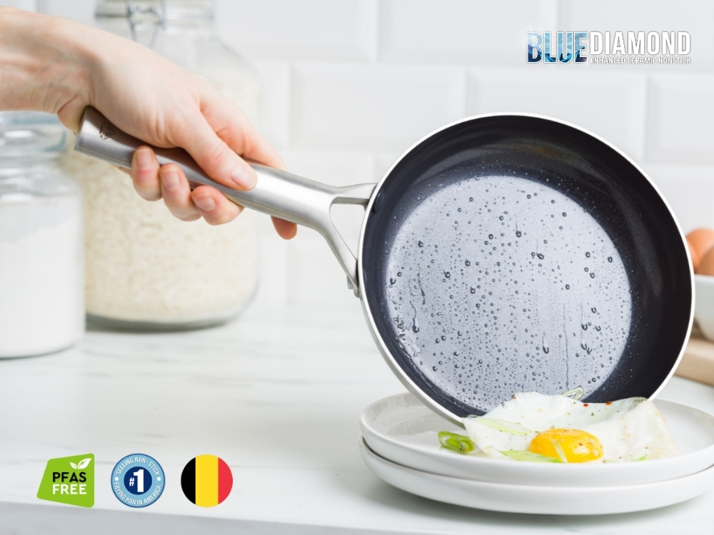Tại sao chảo Blue Diamond lại nặng hơn so với chảo chống dính ceramic thông thường? - 3